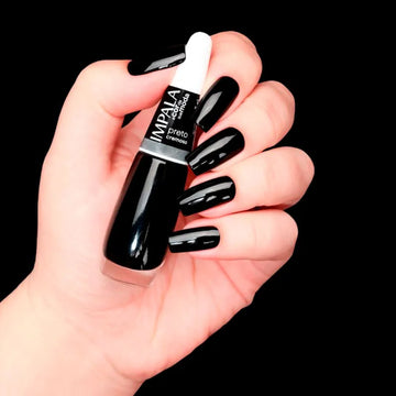 Esmalte Impala Cremoso  - Preto