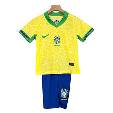 Conjunto Infantil Brasil 24/25 - Tam 18 - 4/5 Year